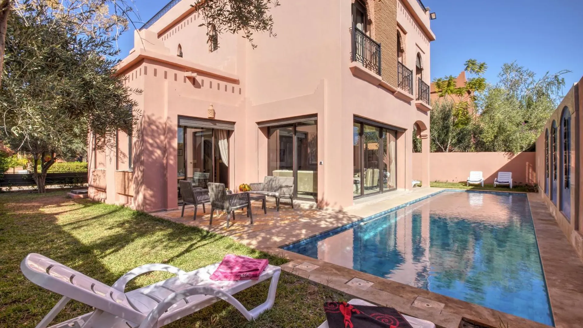 Villa Akadia Luxurious With Private Swimming Pool 马拉喀什